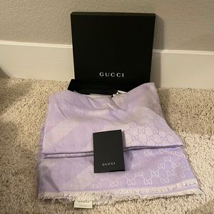 Gucci purple and white scarf NWT